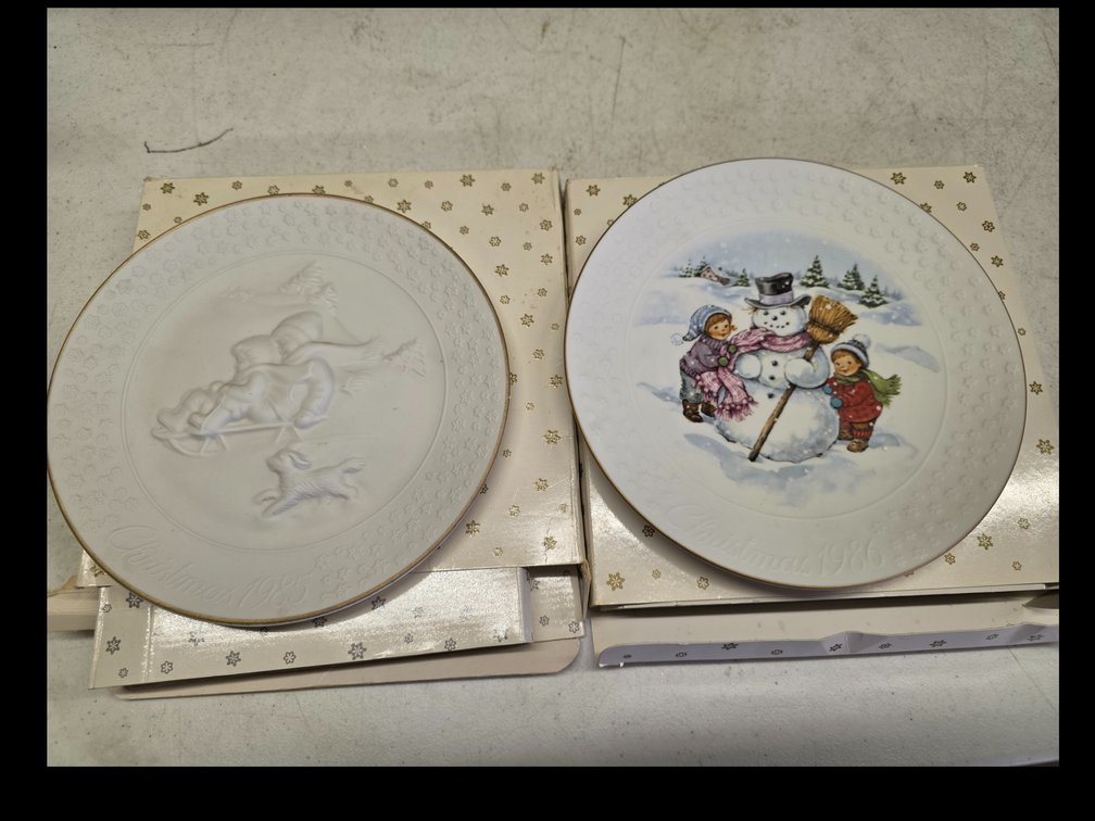 Avon Christmas Plates, 1985, 1986