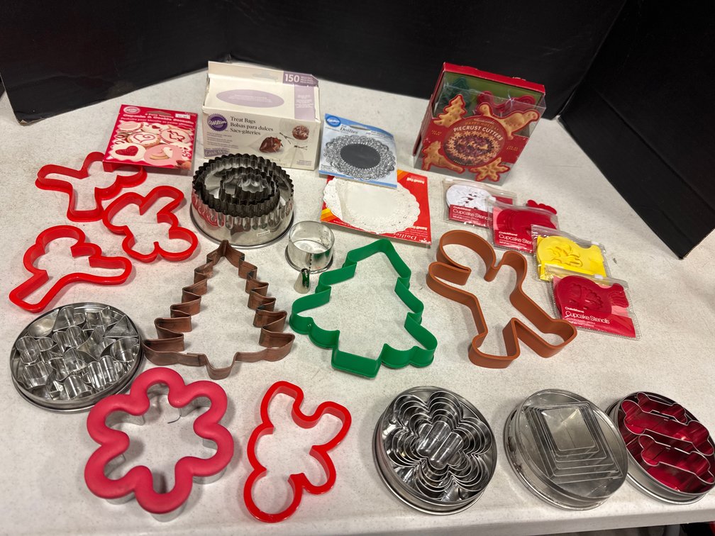 Cookie/Pie Crust Cutters, Cupcake Stencils