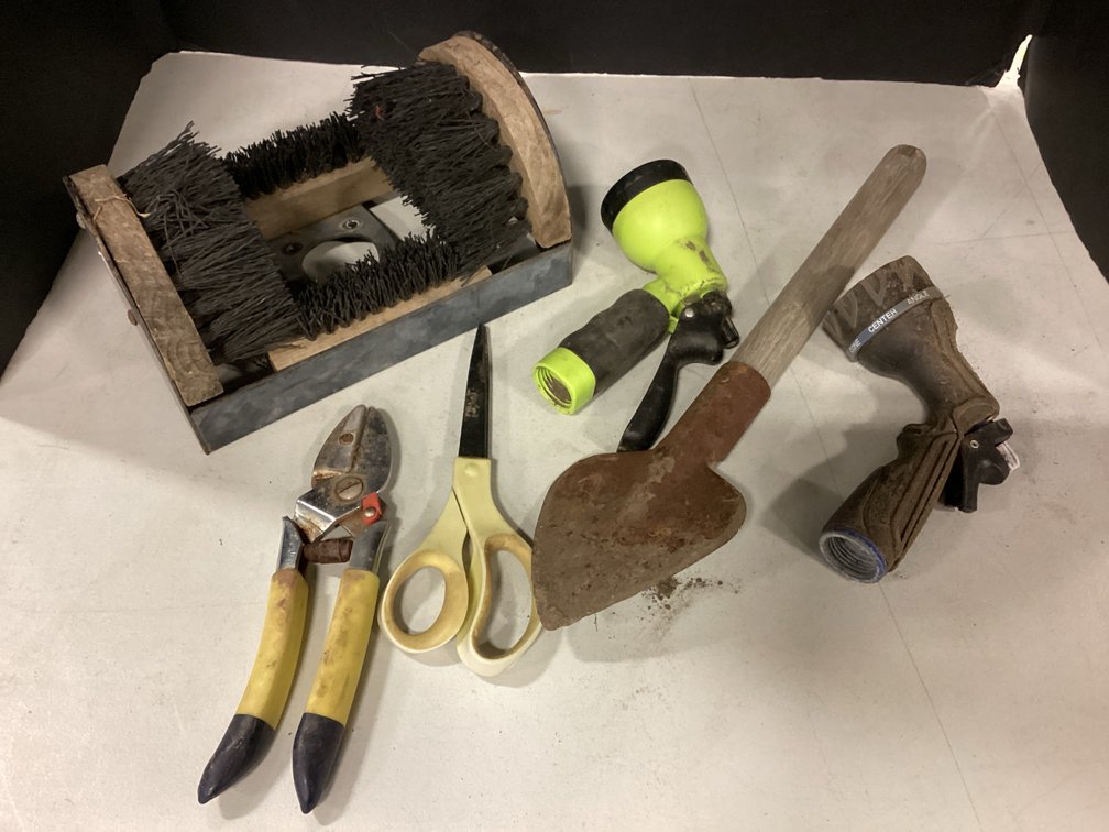 Garden Tools & Boot Brush