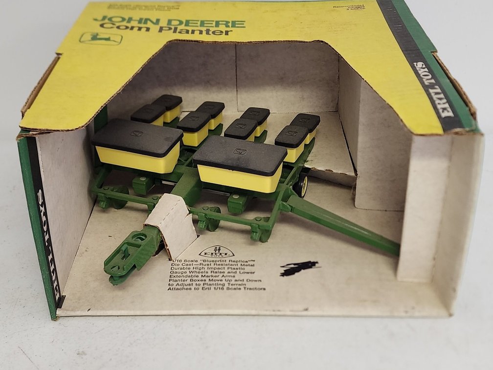 ERTL John Deere Corn Planter