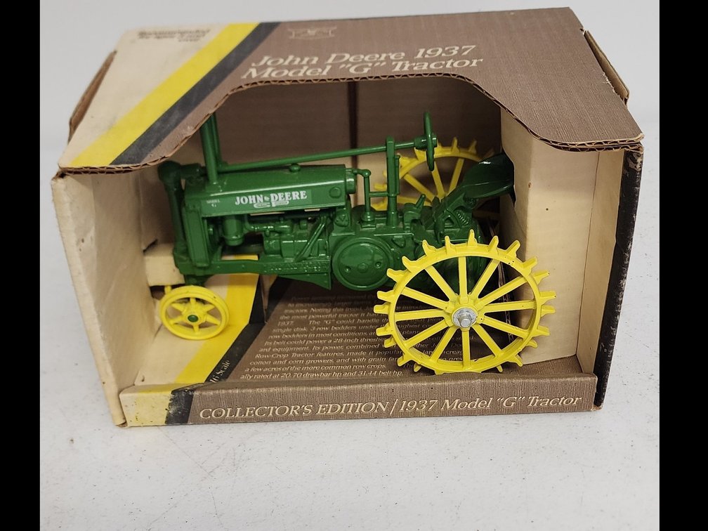 John Deere 1937 Model G Tractor 