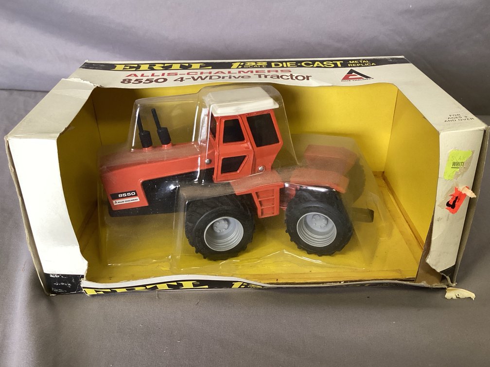 Allis Chalmers Tractor 8550 4 Wheel Drive