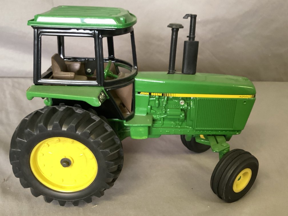 John Deere 4255 Tractor