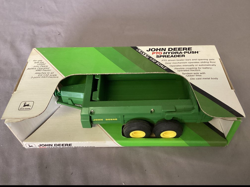 John Deere Push Spreader