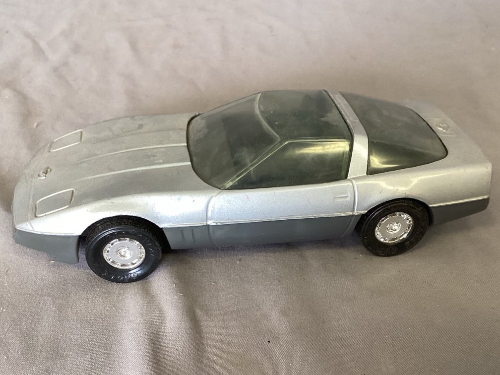 ERTL Chevrolet Corvette