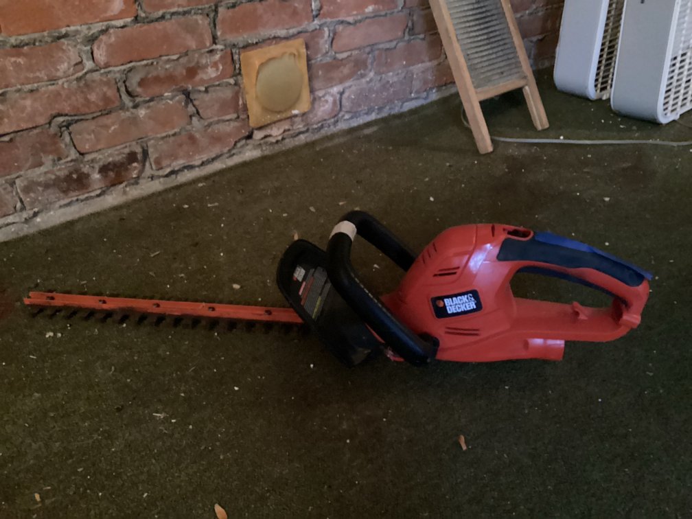 Black And Decker Hedge Trimmer
