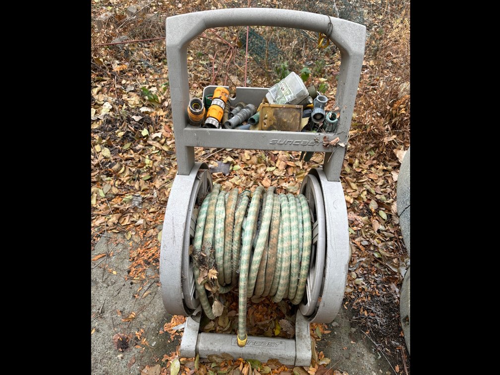 2 Hose Reels 