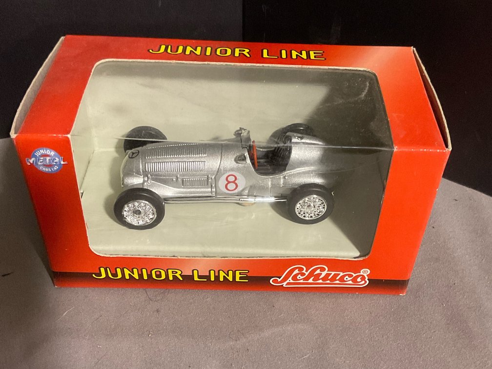 Schuco brand die cast Mercedes Benz 1:43 scale. 1937 W125 Silver Metallic. 