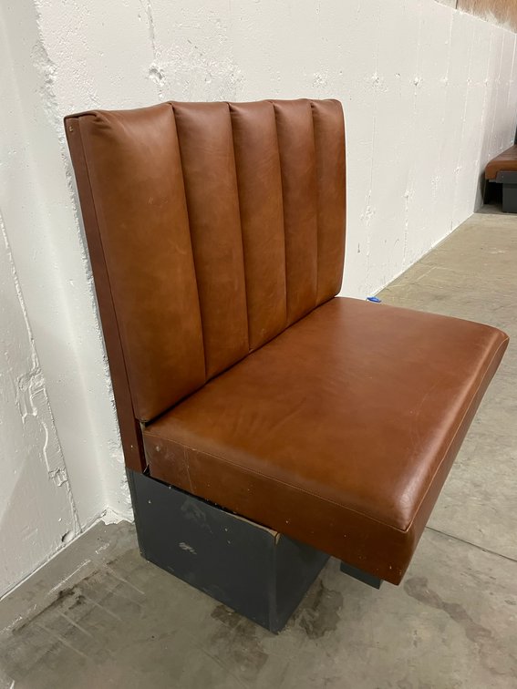 Lot 220