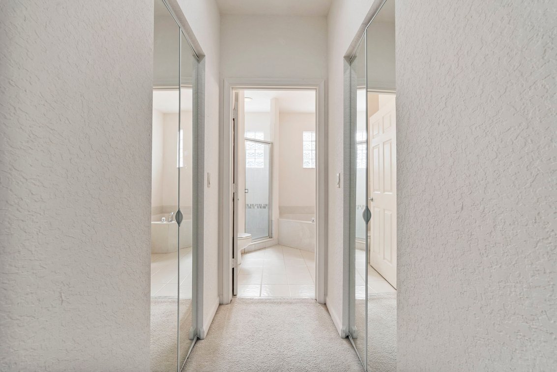 Image for 3-Bedroom Vero Beach Condo Auction