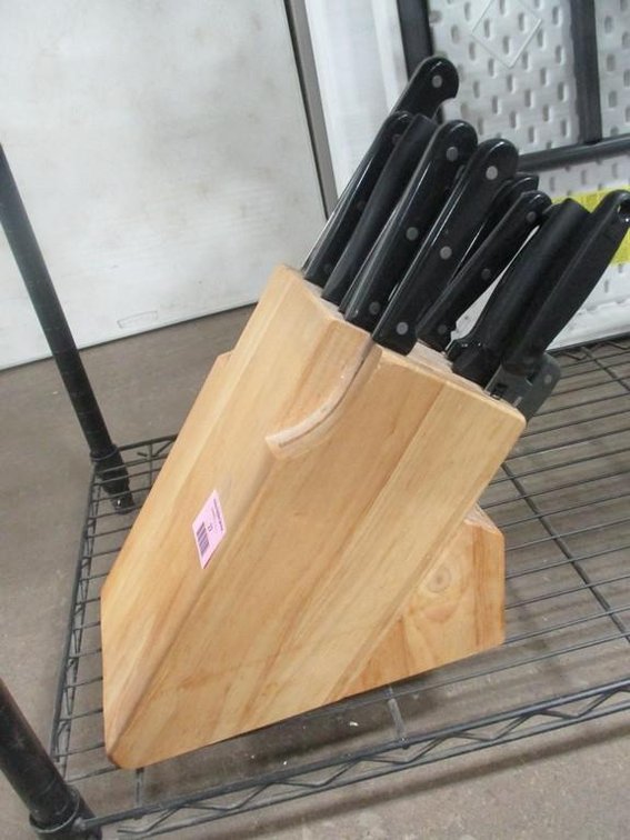 Six Star Cutlery and wooden knife block