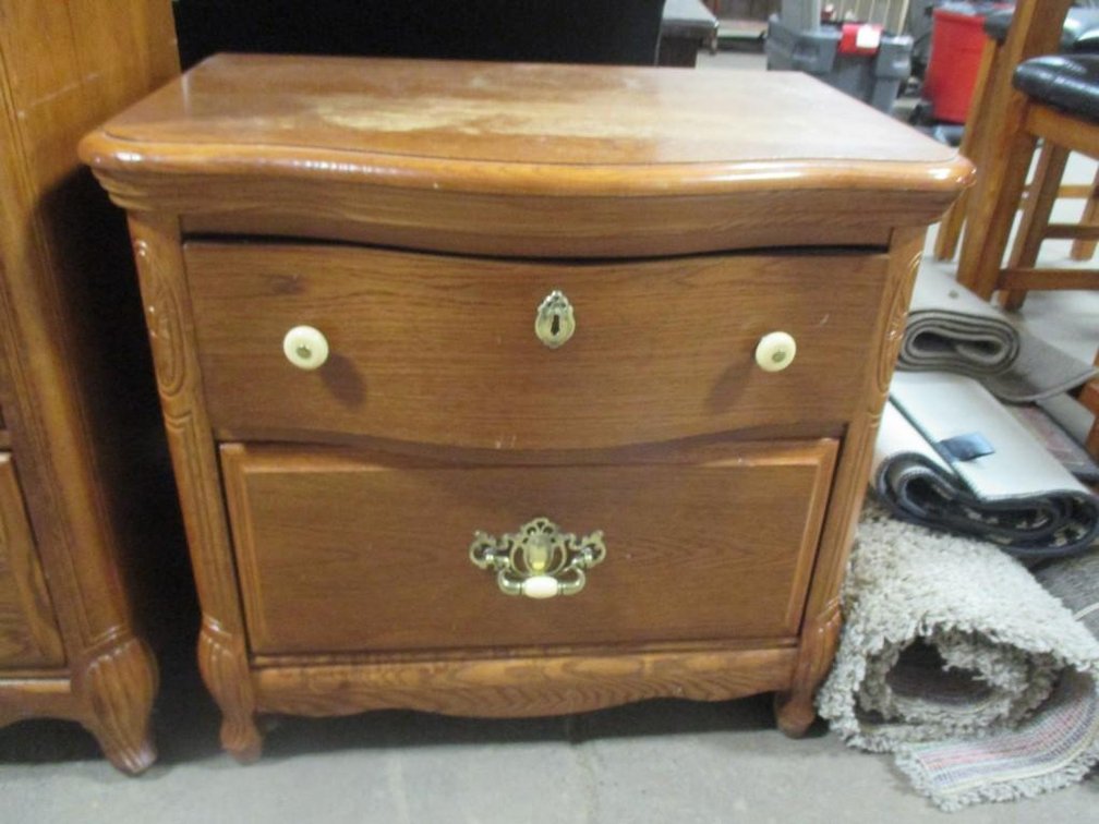 Night stand
