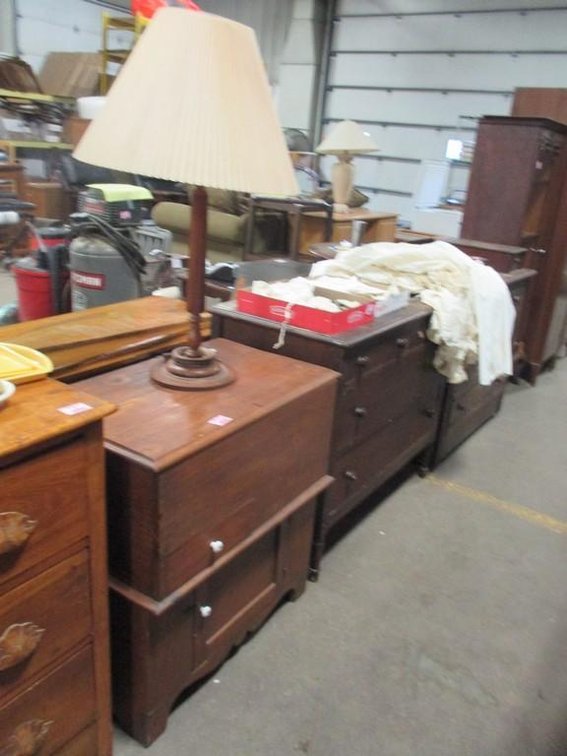 Wash stand and wood lamp