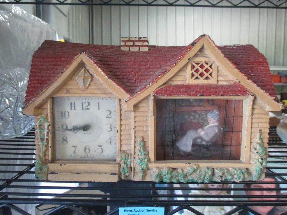 Vintage Haddon plastic "Home sweet home" clock