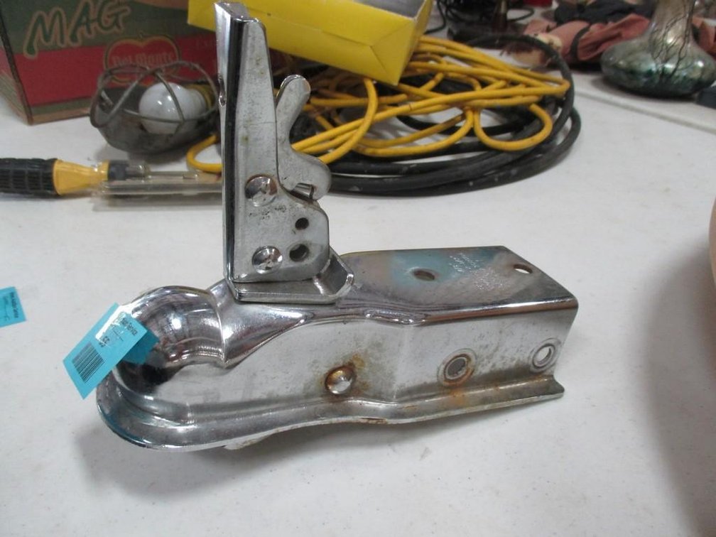 Channel trailer coupler