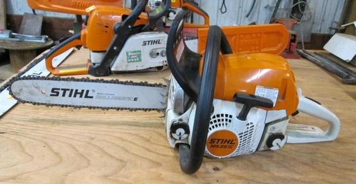 Stihl MS251C gas chainsaw