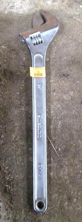 Pittsburgh 24" adjustable wrench