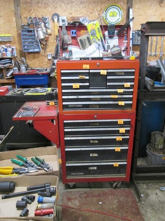 Craftsman 2-piece rolling tool chest with side tray