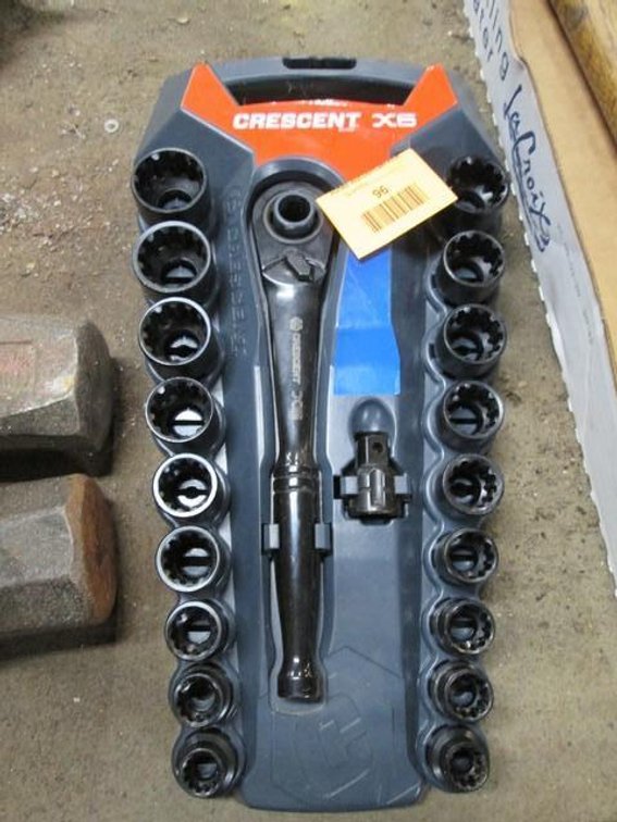 Crescent X6 pass through socket set