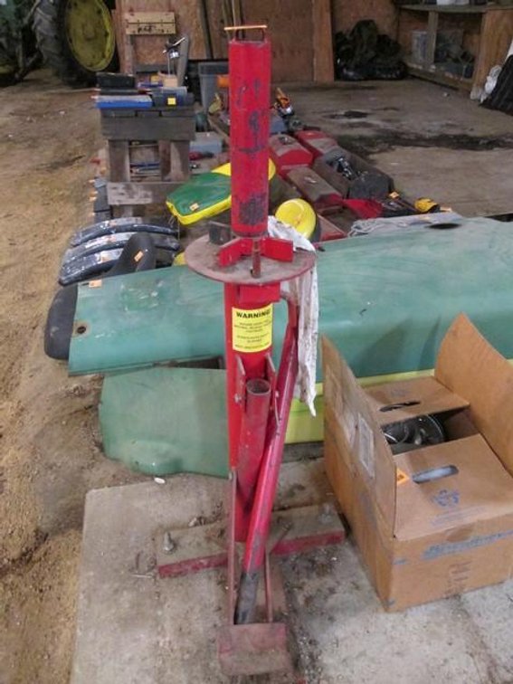 Central Machinery manual tire changer