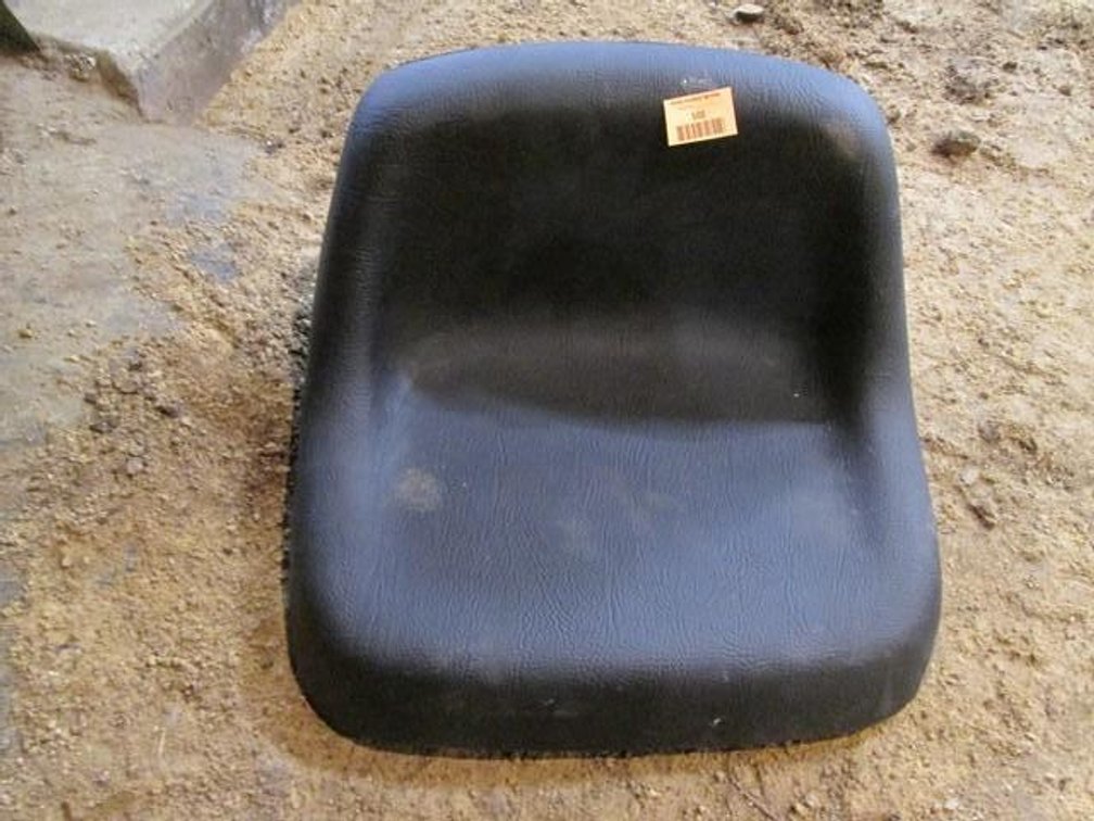New deluxe low back seat