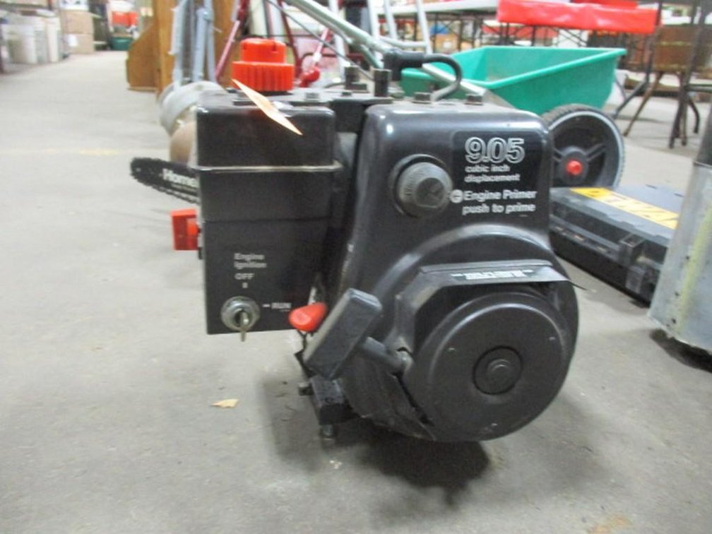 9.05 cubic inch gas engine