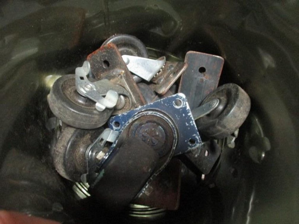 8-10 assorted casters