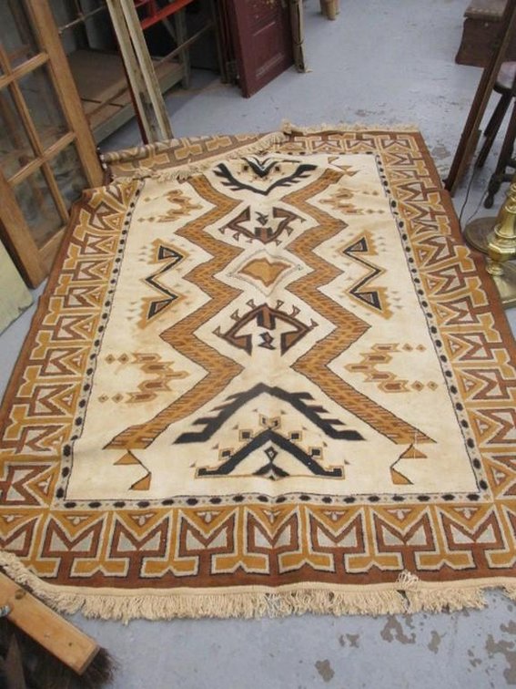 Tribal pattern area rug