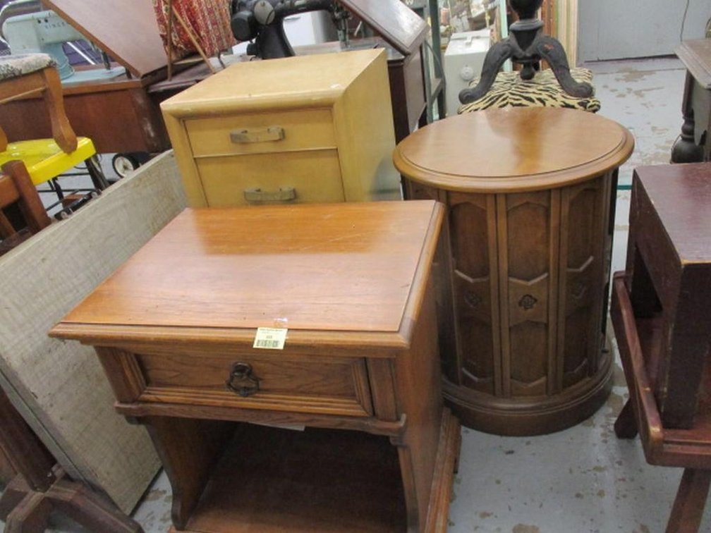 (3) Side tables/drawer cabinets