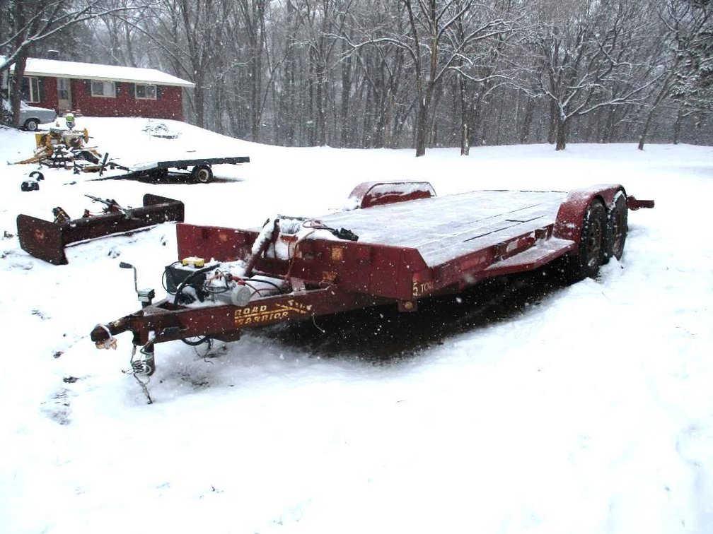 2002 Friesen Welding Road Warrior tandem ale trailer (has title)