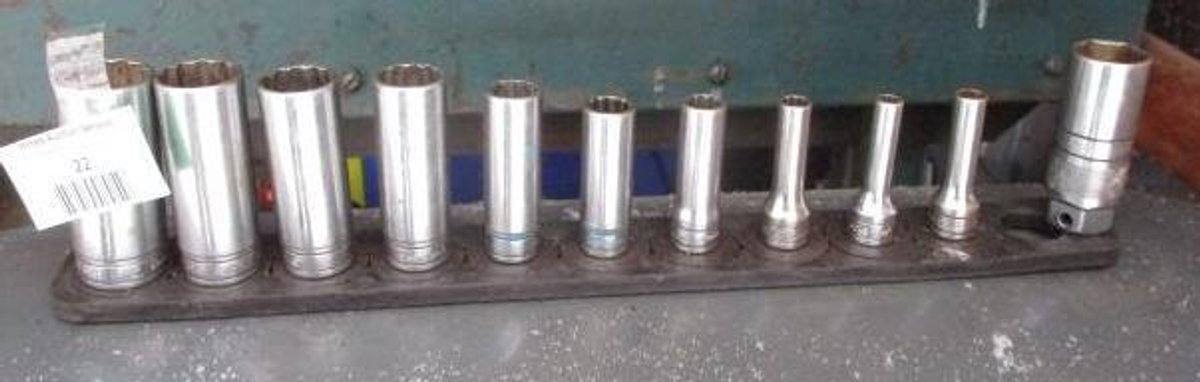Set of Snap-On 3/8" drive SAE deep well sockets