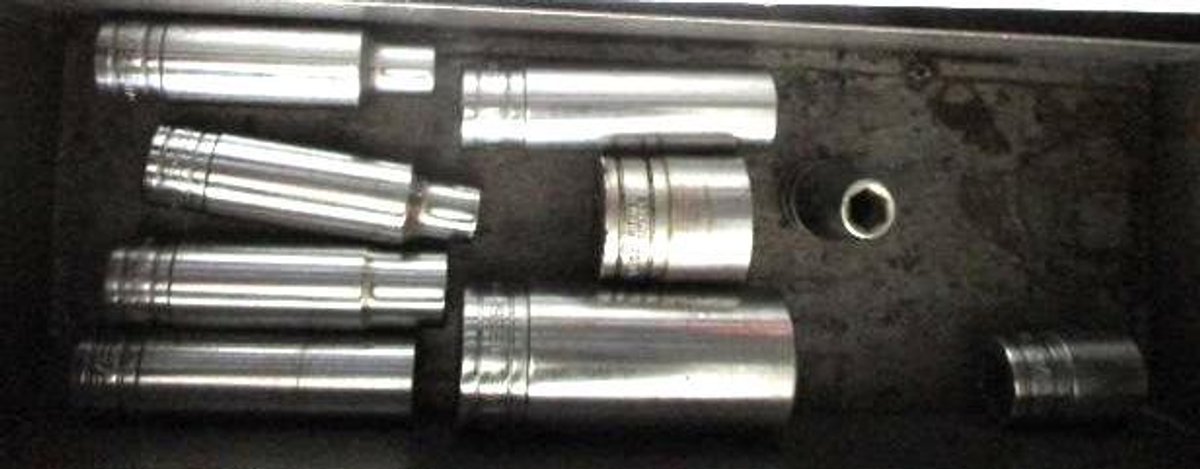 Group of Snap-On 1/2" drive sockets