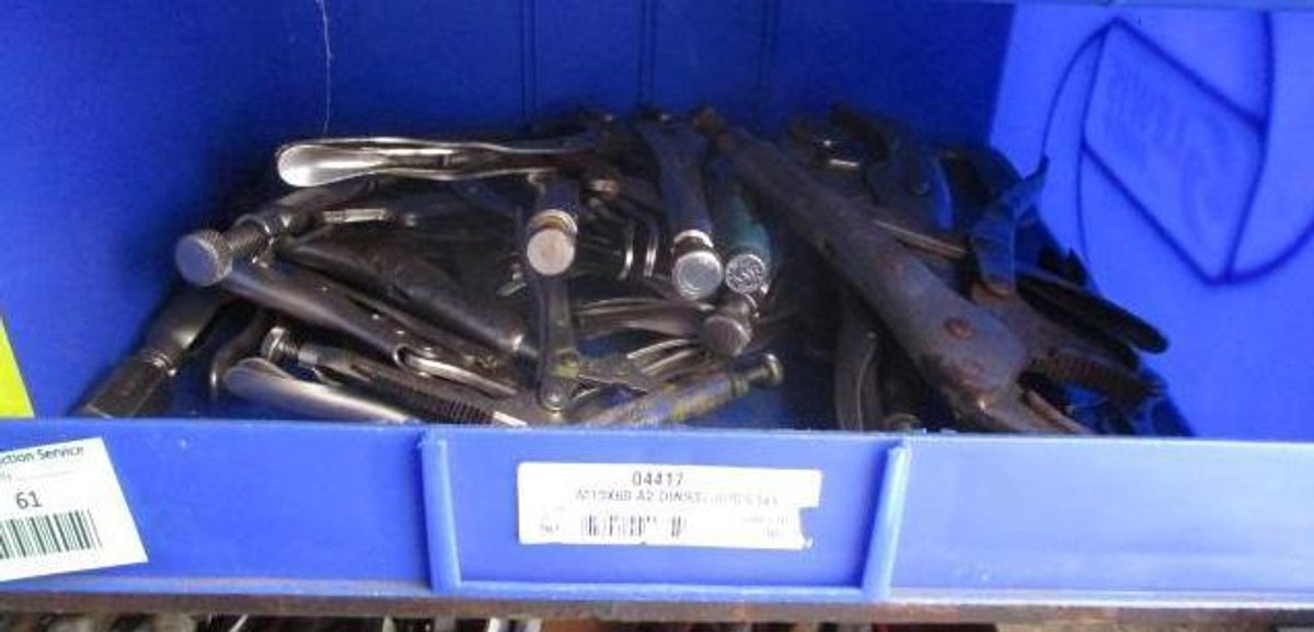 Tote of vise grips