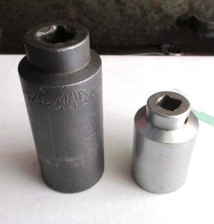 (2) Mac sockets
