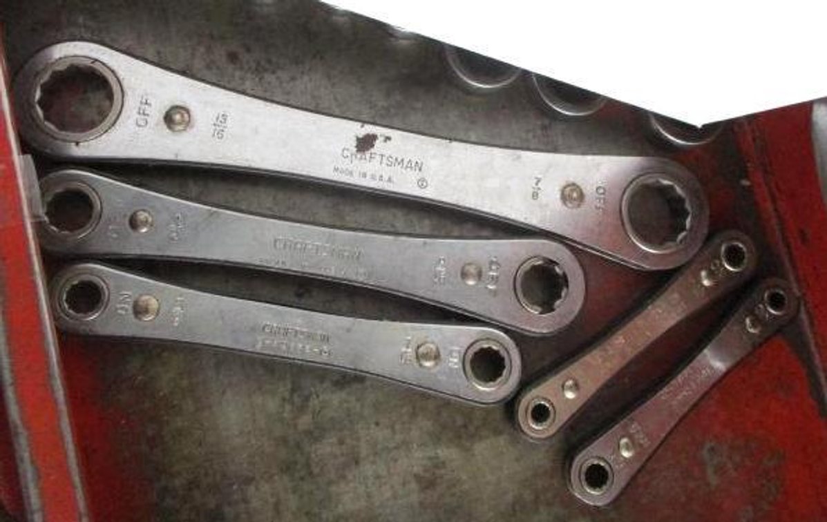 (5) Craftsman SAE ratchet wrenches