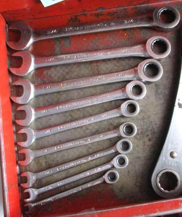 (9) Gear Wrench SAE ratchet wrenches