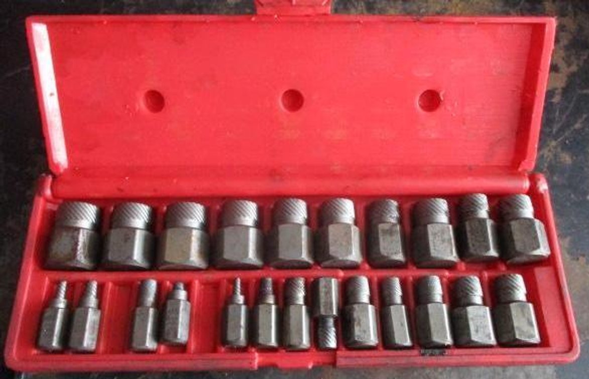 Mac Tools screw extractor set