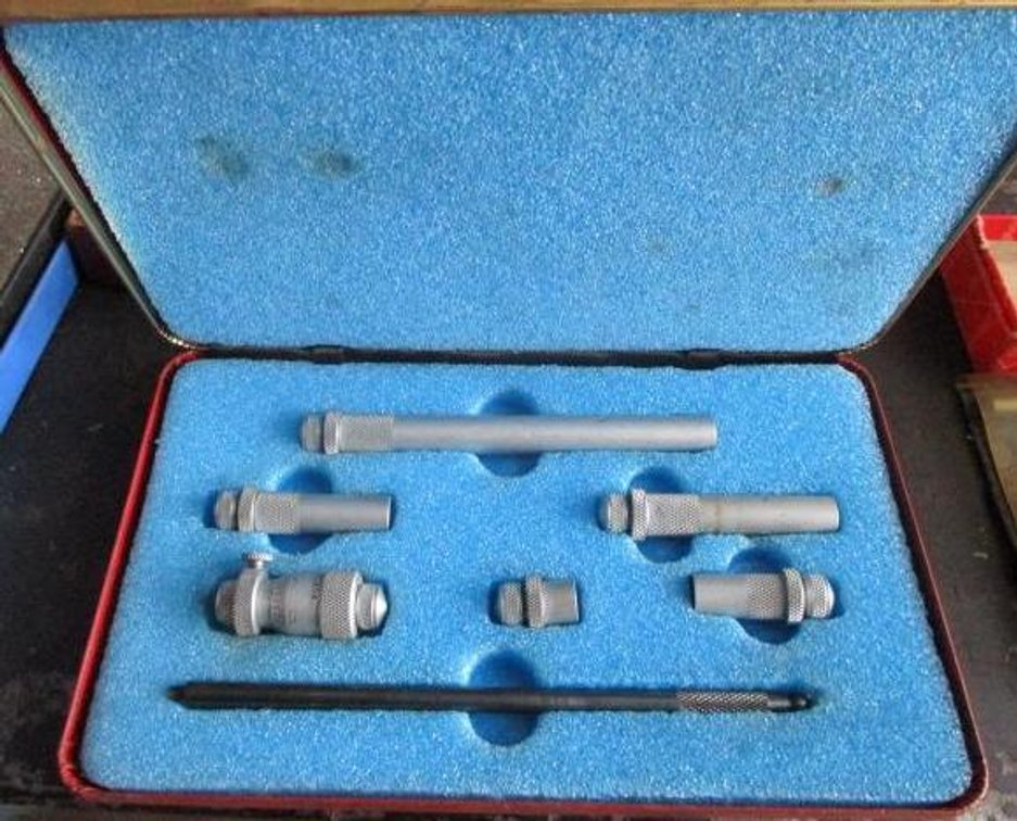 Central Machinery depth gauge