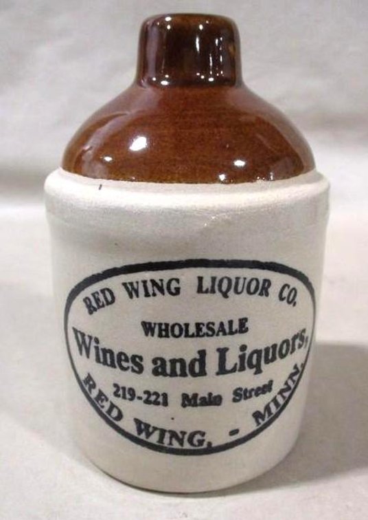 1986 Souvenir of Red Wing Red Wing Liquor Co. mini jug
