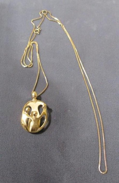 Gold plated sterling chain with pendant