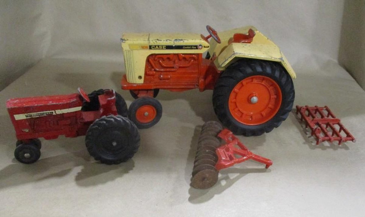 Die-cast tractor group