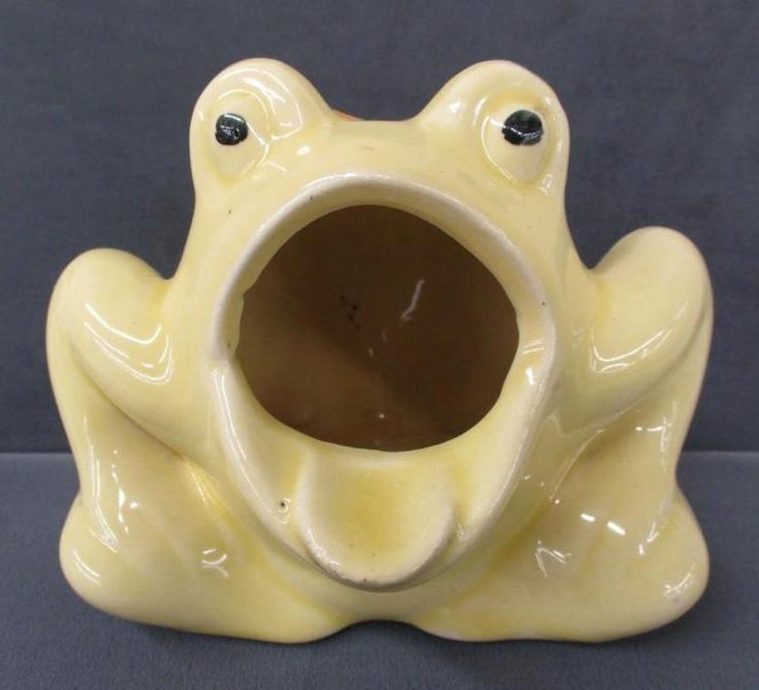 Yellow glazed pottery frog ashtray