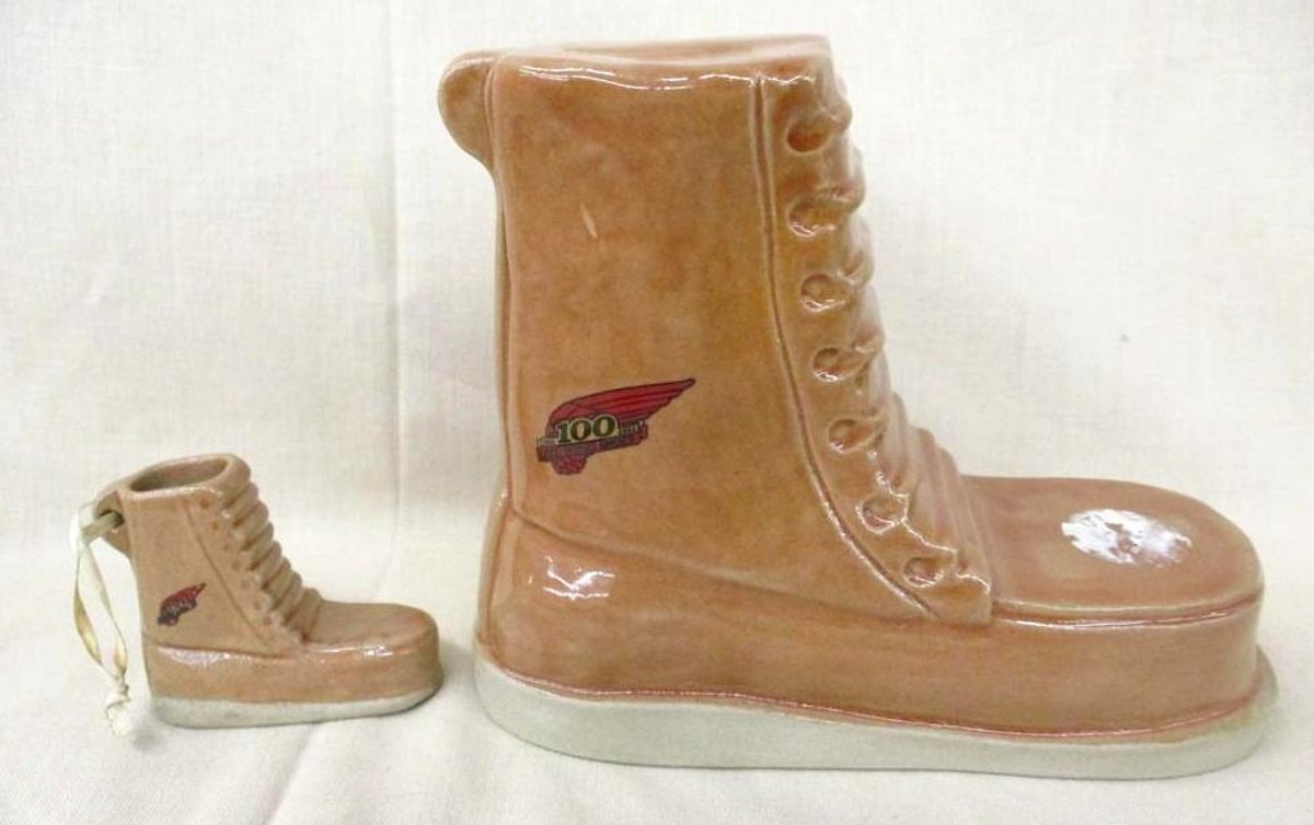 (2) Red Wing Stoneware Shoe collectibles