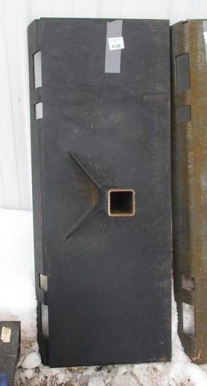 Skidster quick tach plate with hitch bar