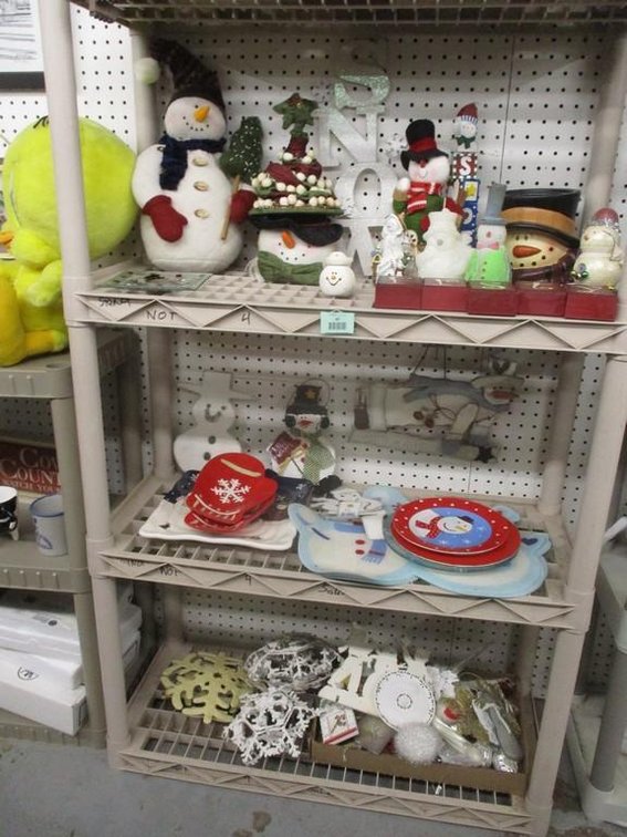 (3) Shelves of snowman decor