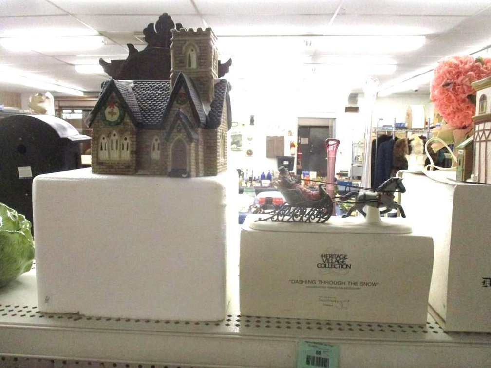 (2) Porcelain collectibles