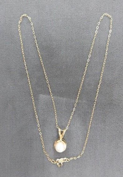 14K gold fine necklace with pear pendant