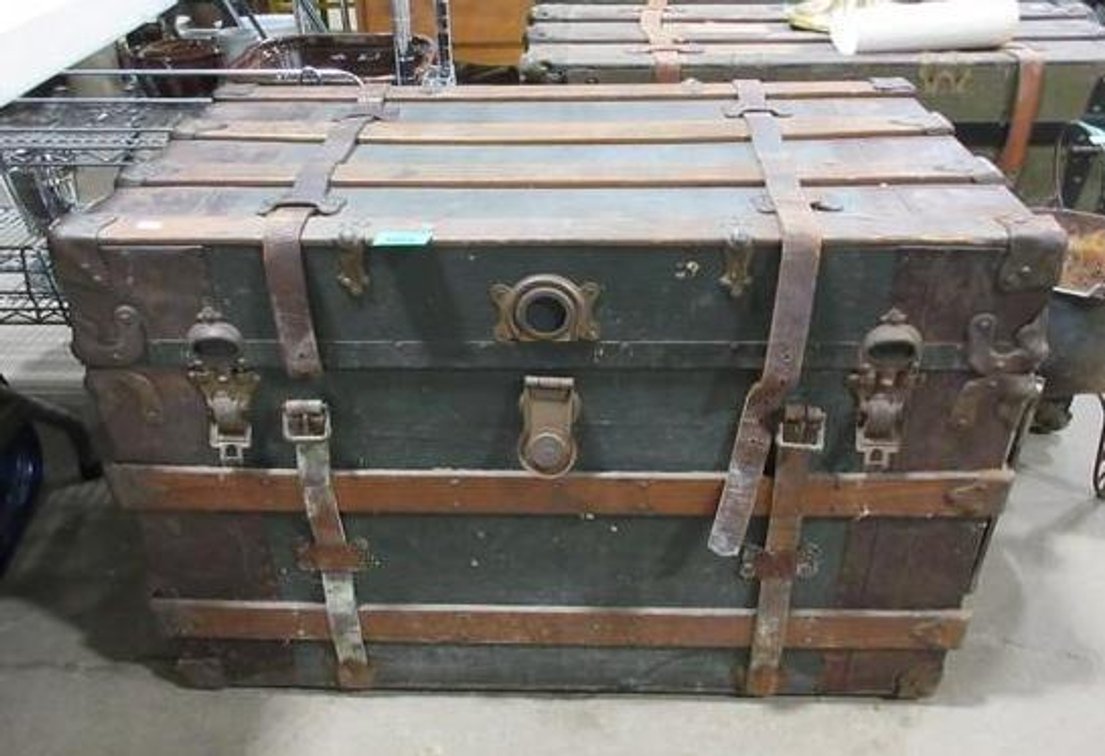Flat-top antique trunk