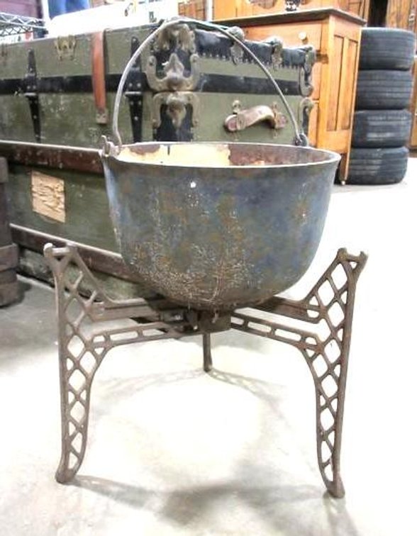 Cast iron #4 pot on cast iron stand