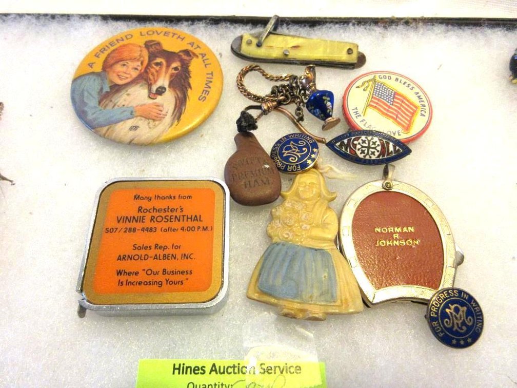Group of vintage advertising pieces
